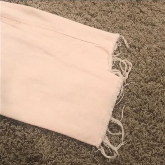 Classic High Waisted Pastel Colored Levi’s Jeans - Picture 8 of 8